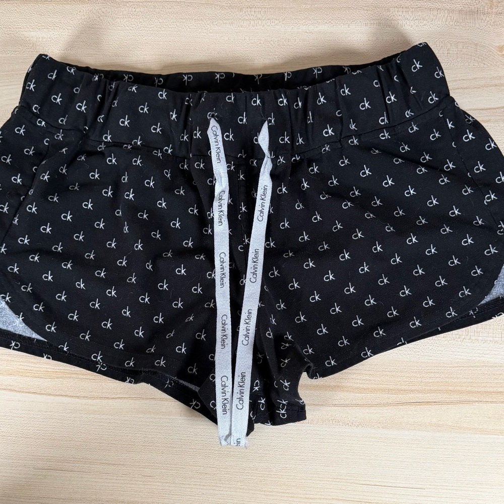 Calvin Klein Black lounge/sleepwear Shorts with Logo Print